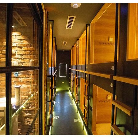 Khan Hoang Capsule Hotel (Adults Only) Ханой Экстерьер фото