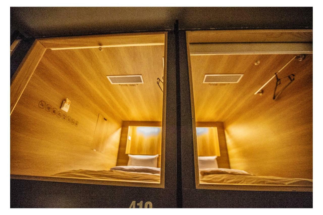 Khan Hoang Capsule Hotel (Adults Only) Ханой Экстерьер фото